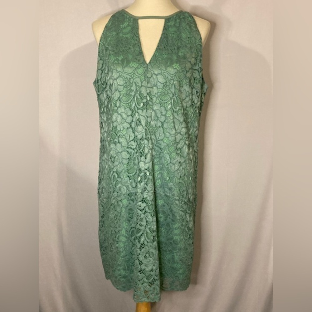 Sam Edelman‎ Lace Keyhole Sleeveless Shift Dress